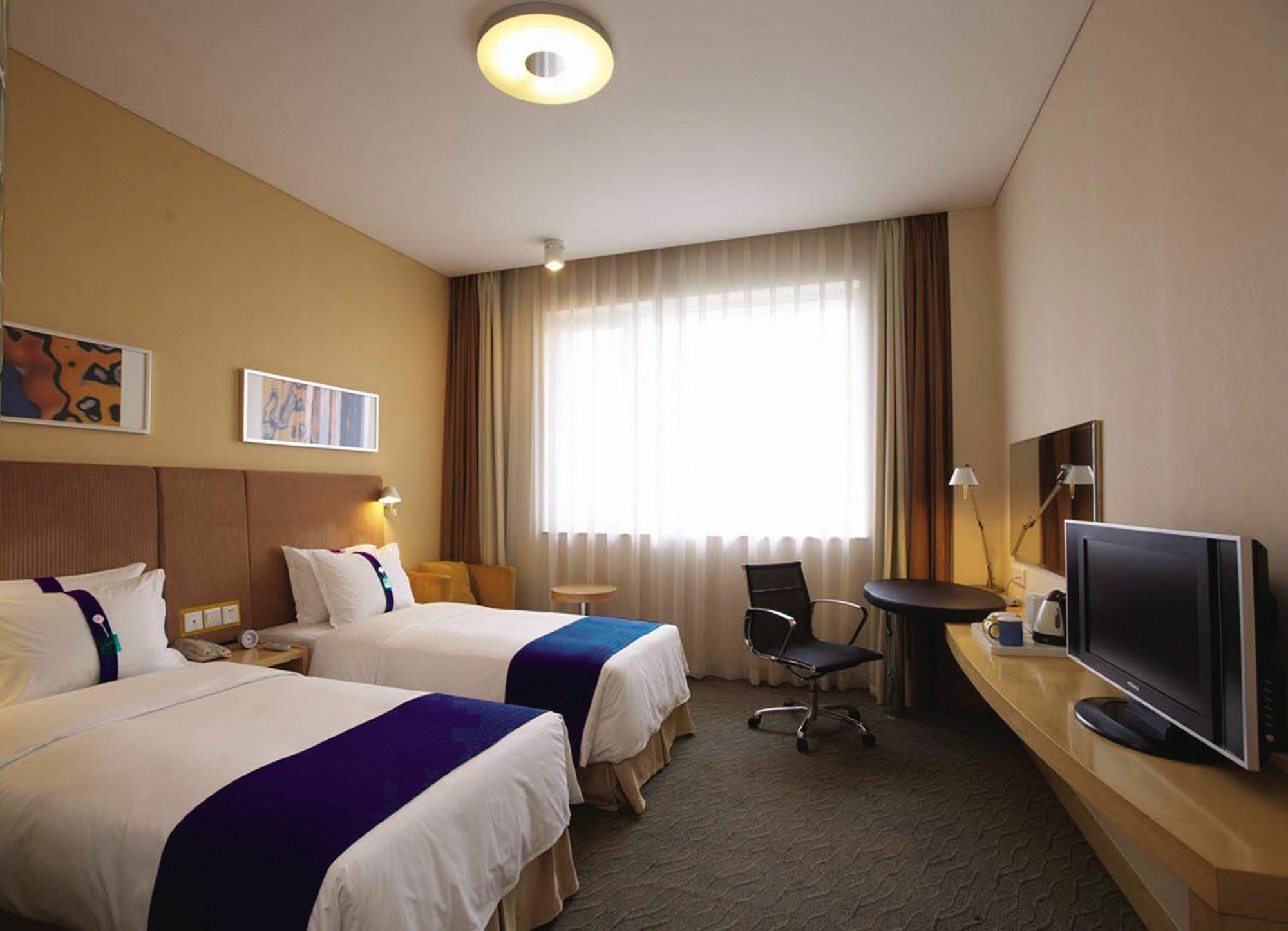 Holiday Inn Express Luoyang Xiyuan Bagian luar foto